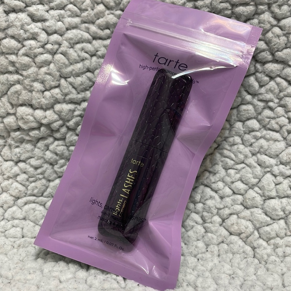 Tarte Lights, Camera, Lashes Mascara SAMPLE
